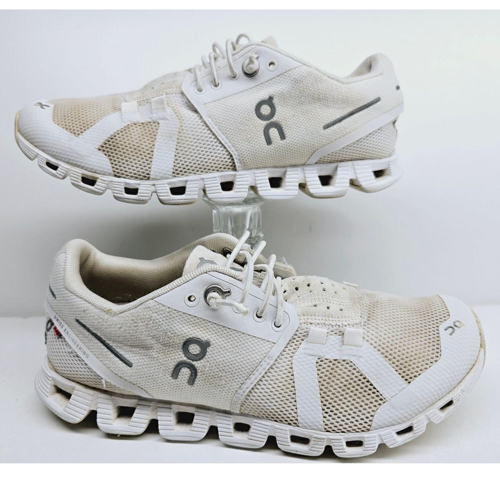 OnCloud Women 5 Comfy footwear